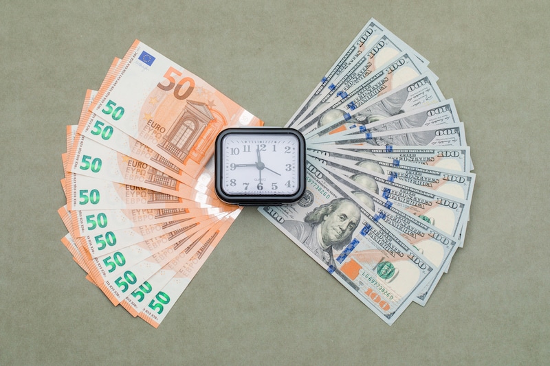 SOS euro disparu : dédollarisation du monde ou dé-euroïsation ?